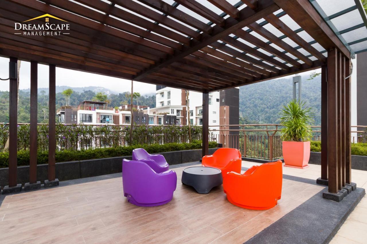 Vest Home@Midhill Genting Highlands Bentong Exterior photo